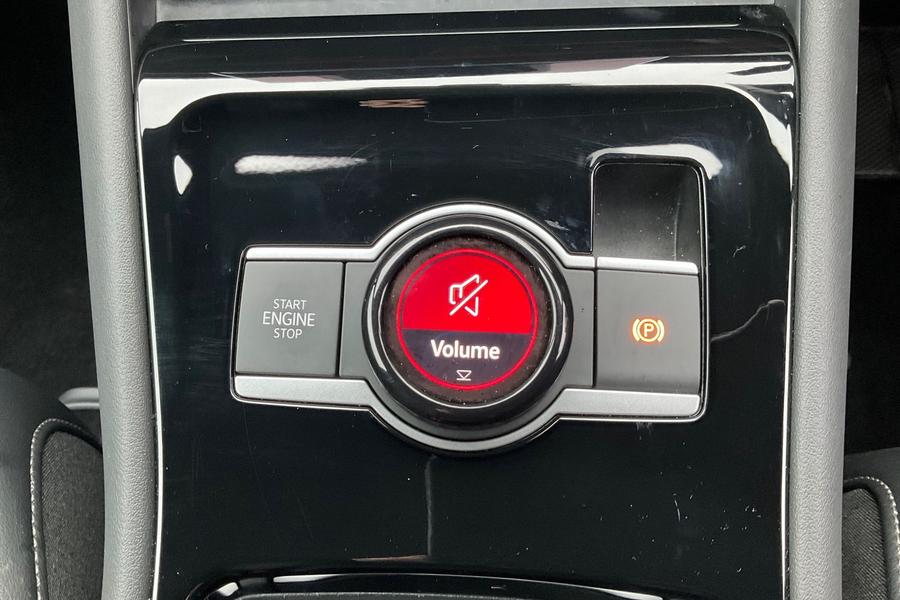 Volkswagen TAYRON Photo autoimg-5383a38b5ddaddcaec6e8462aa2a7a9321d875d6.jpg