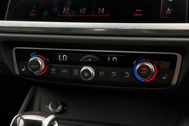 AUDI Q3 Photo 36