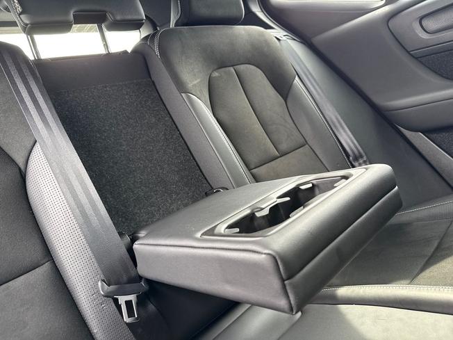 VOLVO XC40 Photo 24