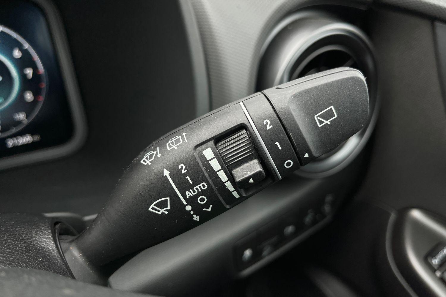 Hyundai KONA Photo 14