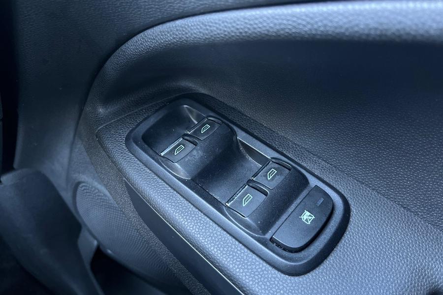 Ford ECOSPORT Photo autoimg-538ca634ff7547d8b90251abb5ea40d57c4267ed.jpg