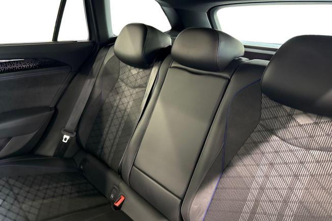 VOLKSWAGEN Passat Photo 9