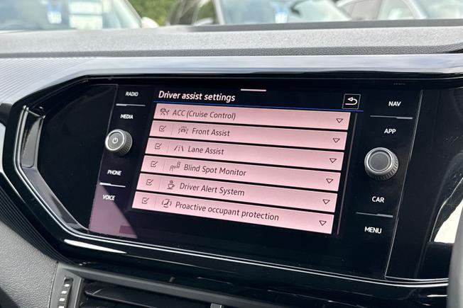 Volkswagen T-Cross Photo 28