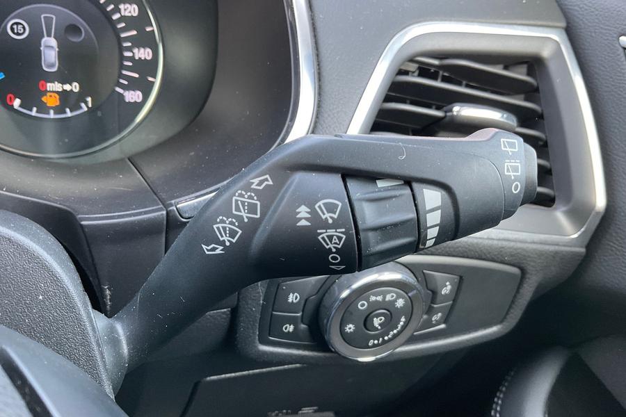 FORD GALAXY Photo autoimg-5390682cf1bc4104e60ad0366acb05fd63773aa5.jpg