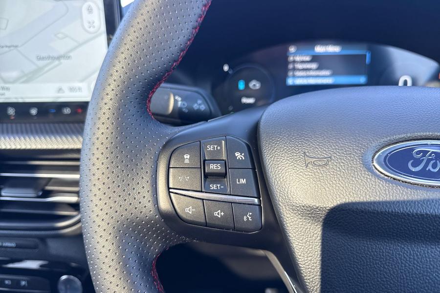 Ford KUGA Photo autoimg-5394328dd3283e40be727d25f307a58469b7583d.jpg