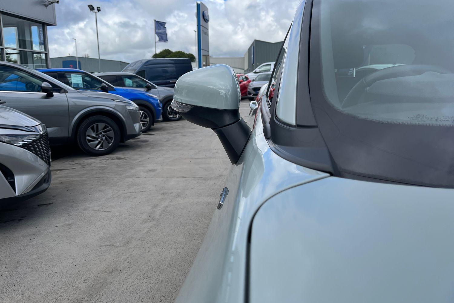 Ford PUMA Photo 24