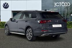 VOLKSWAGEN Golf Photo 3