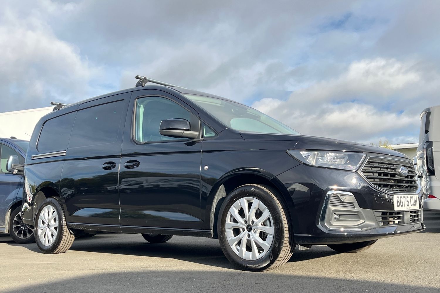 Ford TRANSIT CONNECT Photo 34