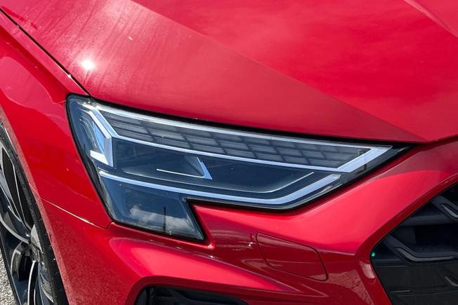 AUDI S3 Photo 19