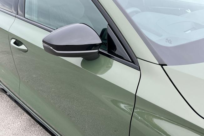 AUDI  S3 Saloon Photo 20