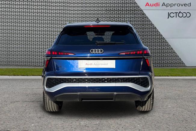 AUDI Q3 Photo 7