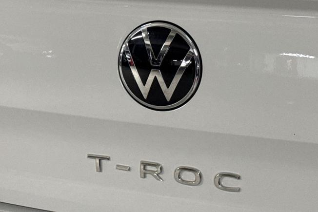 VOLKSWAGEN T-Roc Photo 33