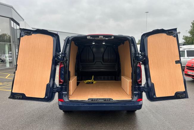 VOLKSWAGEN e-Transporter Photo 30