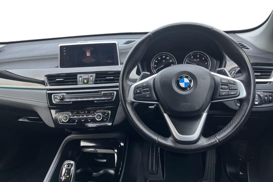 BMW X1 Photo autoimg-53ac60bf1fe1e876885571082a403e7a65383ada.jpg