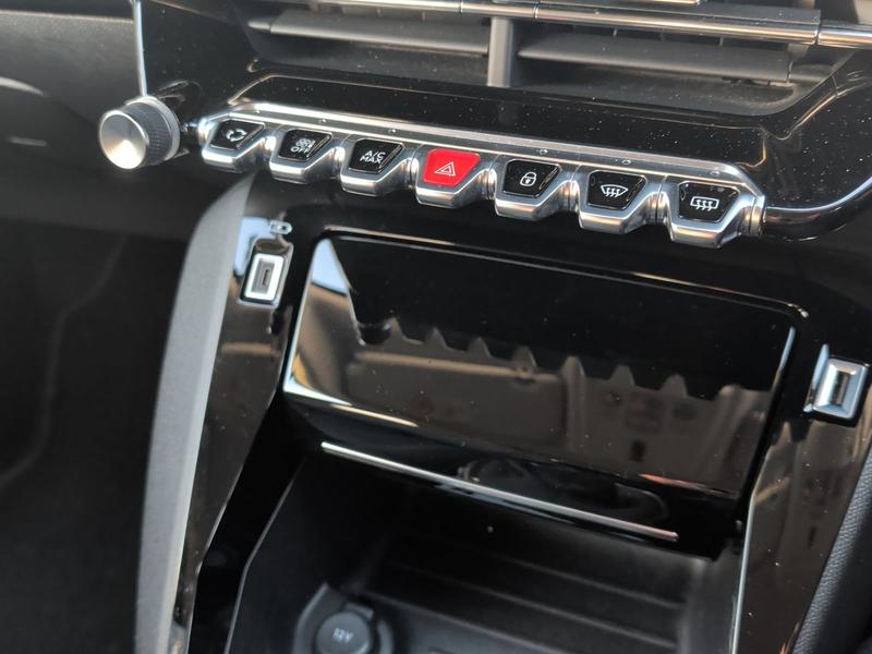 Used Peugeot 2008 NC22CWF 23