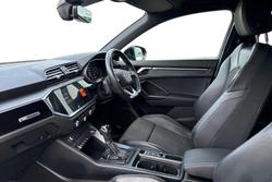 AUDI Q3 Photo 2