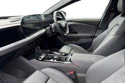 AUDI A6 E-Tron Avant Photo 2