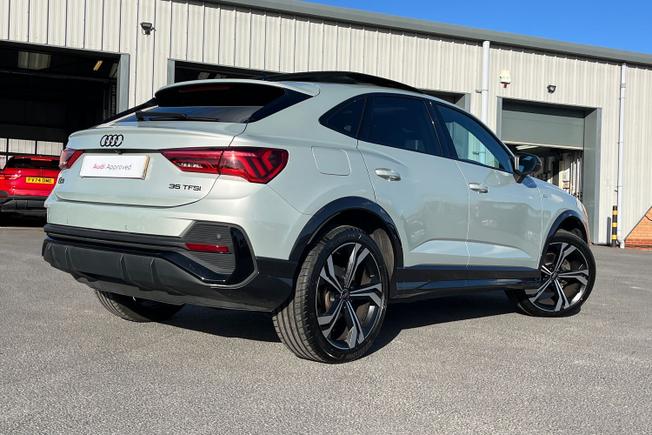 AUDI Q3 Photo 60