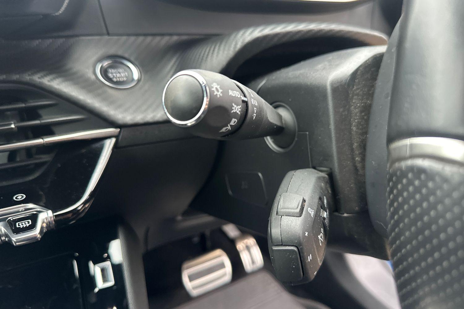 Peugeot 2008 Photo 13