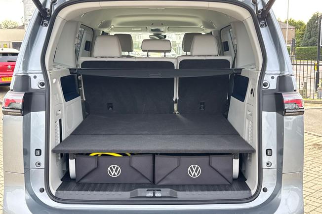 VOLKSWAGEN Id. Buzz Photo 12