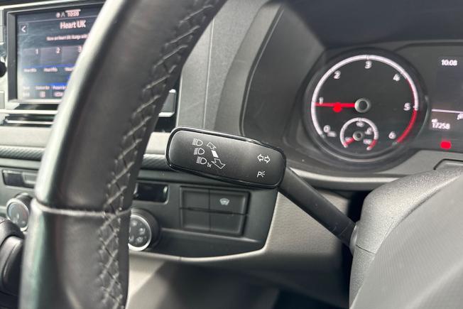 VOLKSWAGEN Transporter Photo 47