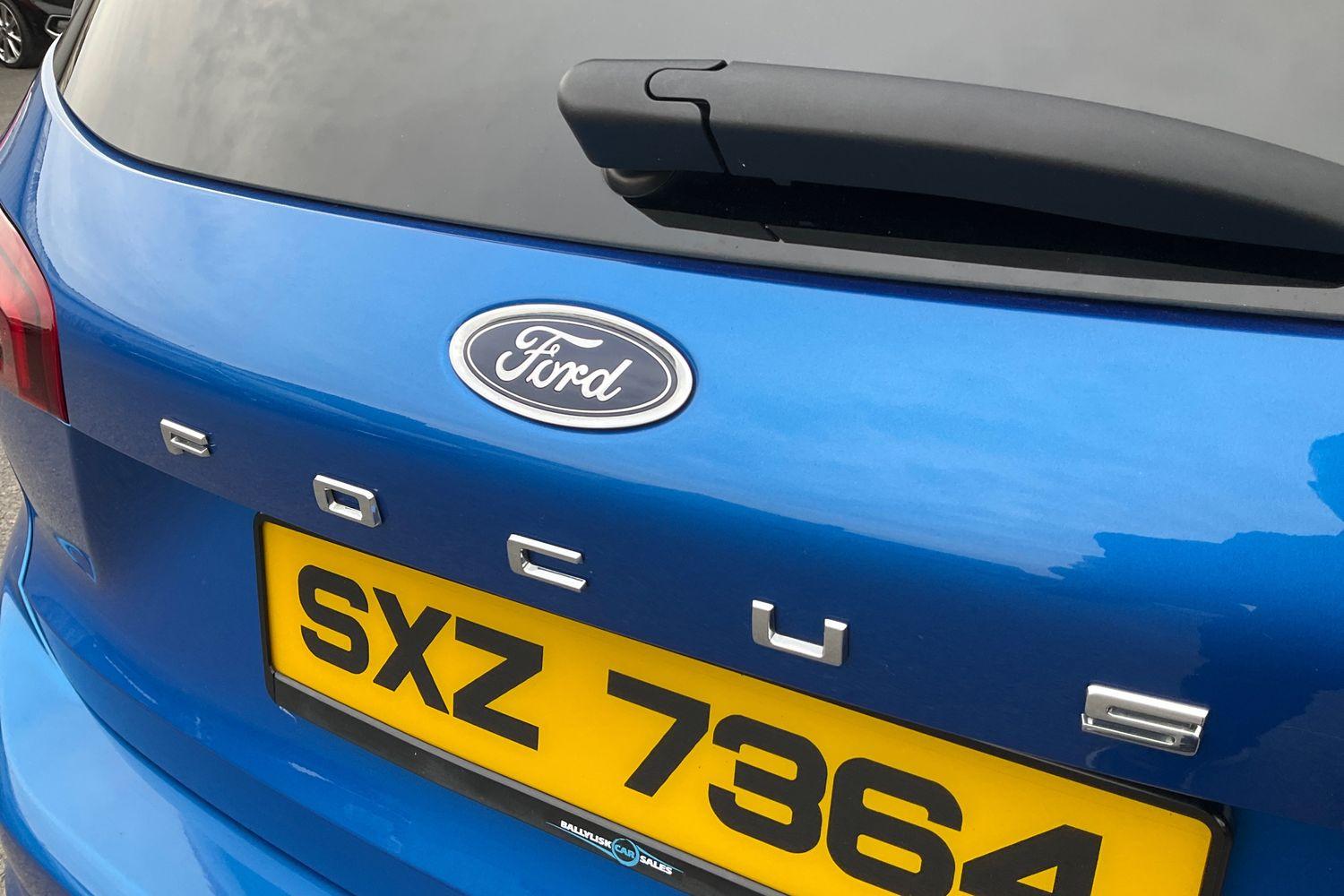 Ford FOCUS Photo 39