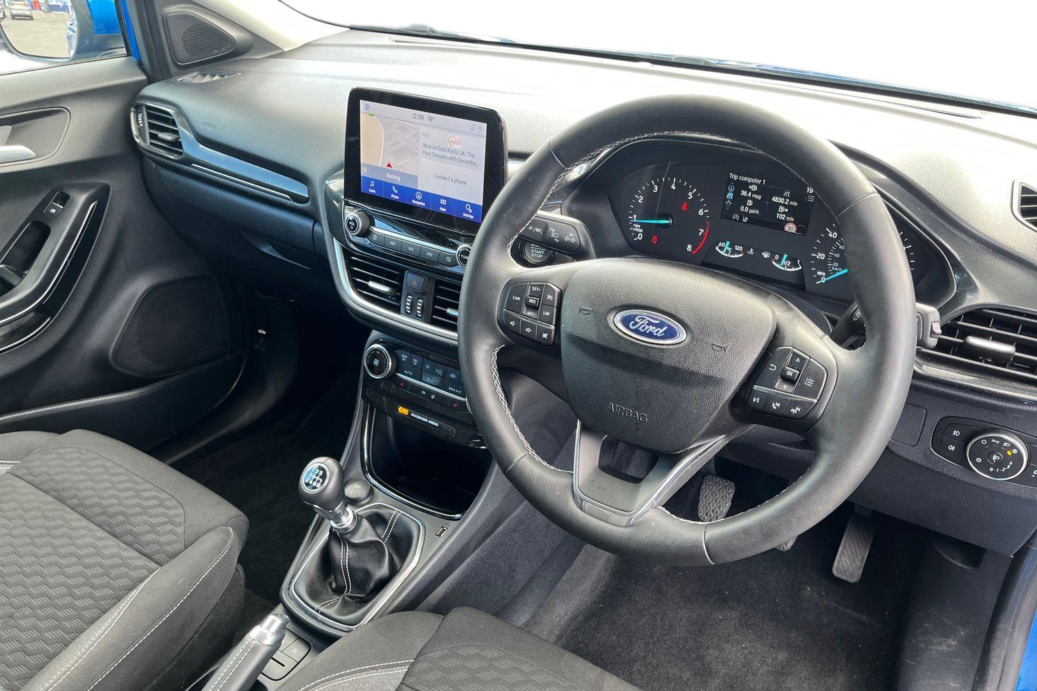Ford PUMA Photo 8