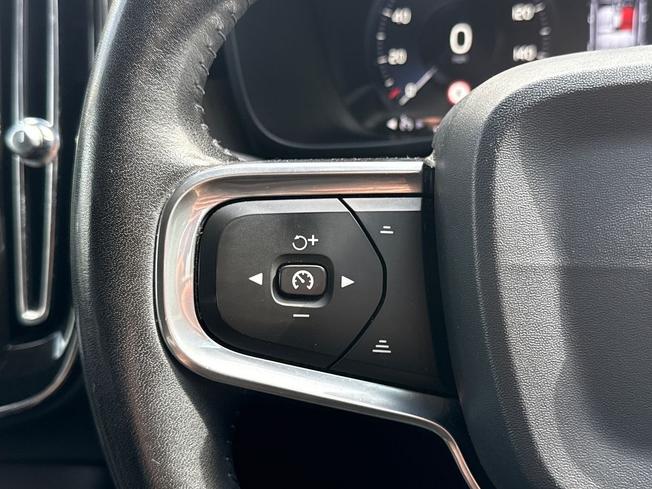 VOLVO Xc40 Photo 16
