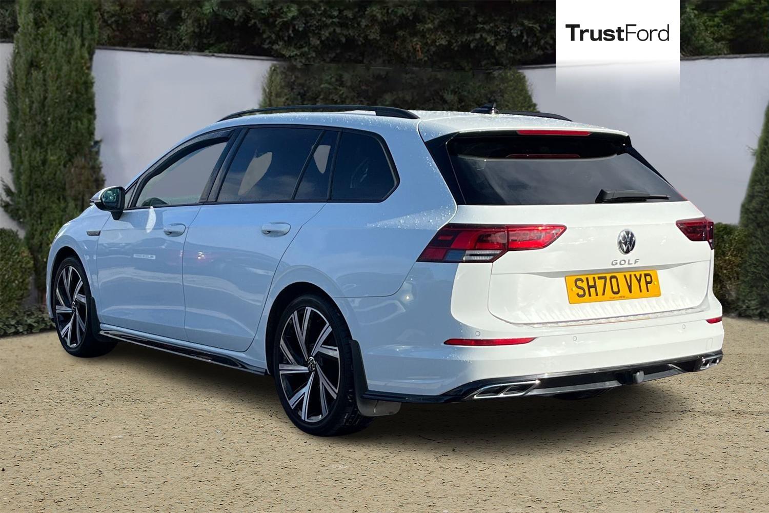 Volkswagen Golf Photo 1