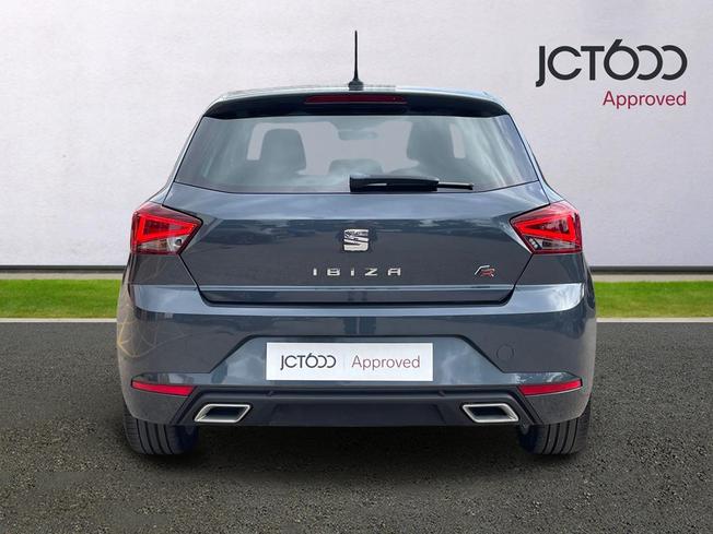 SEAT Ibiza Photo 7