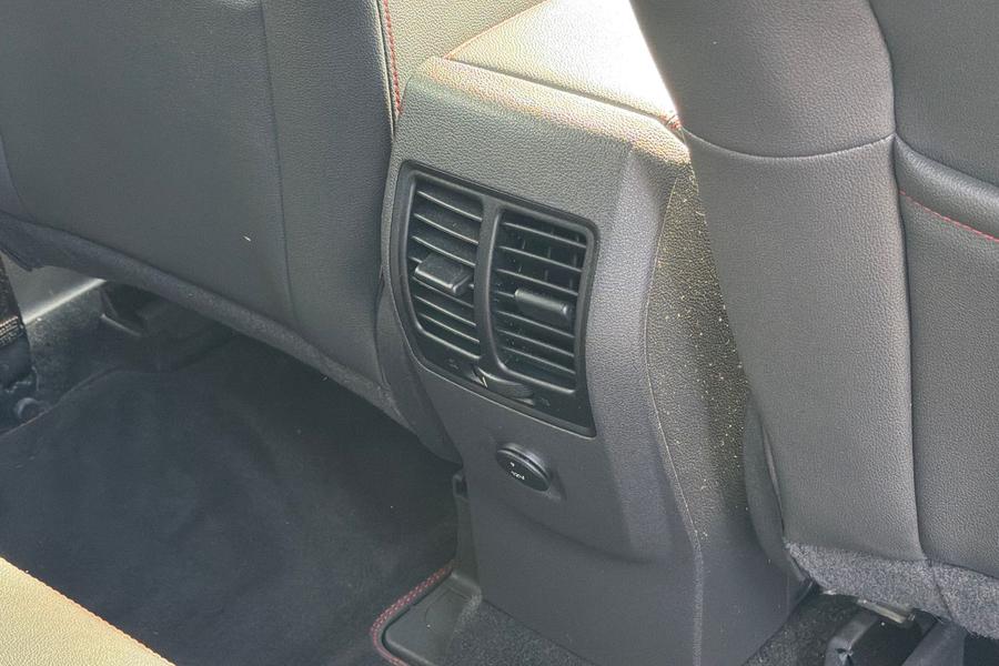 Ford KUGA Photo autoimg-53c2ef569369bde697886b527c6f18faa3214cdb.jpg