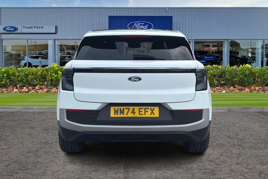 Ford Explorer Photo autoimg-53c31f820d919d15e18d6aae2c9e54459b5103bf.jpg
