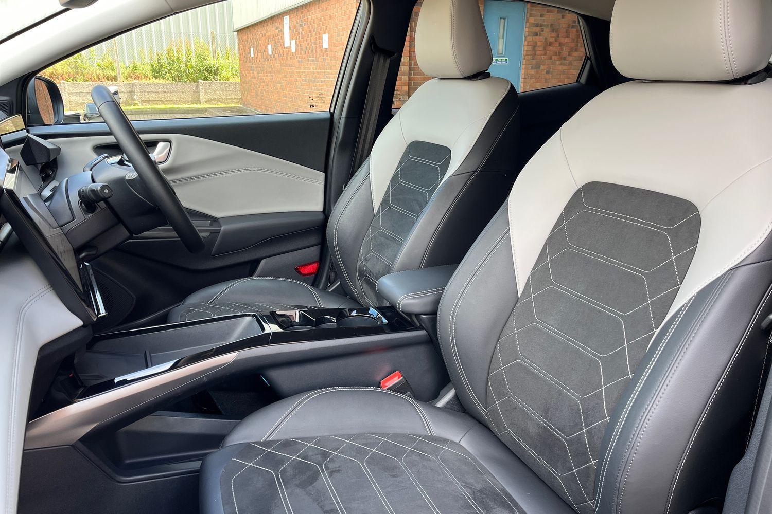 Ford PUMA Photo 18