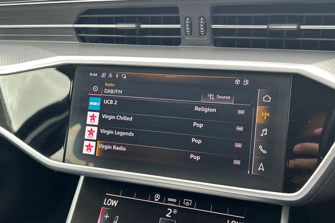 AUDI A6 Saloon Photo 13