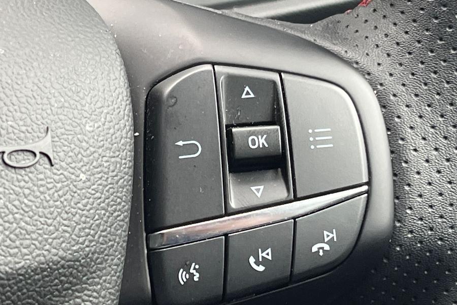 Ford Focus Photo autoimg-53c838795425f6ef0c02015a0f6ad131e59d466d.jpg