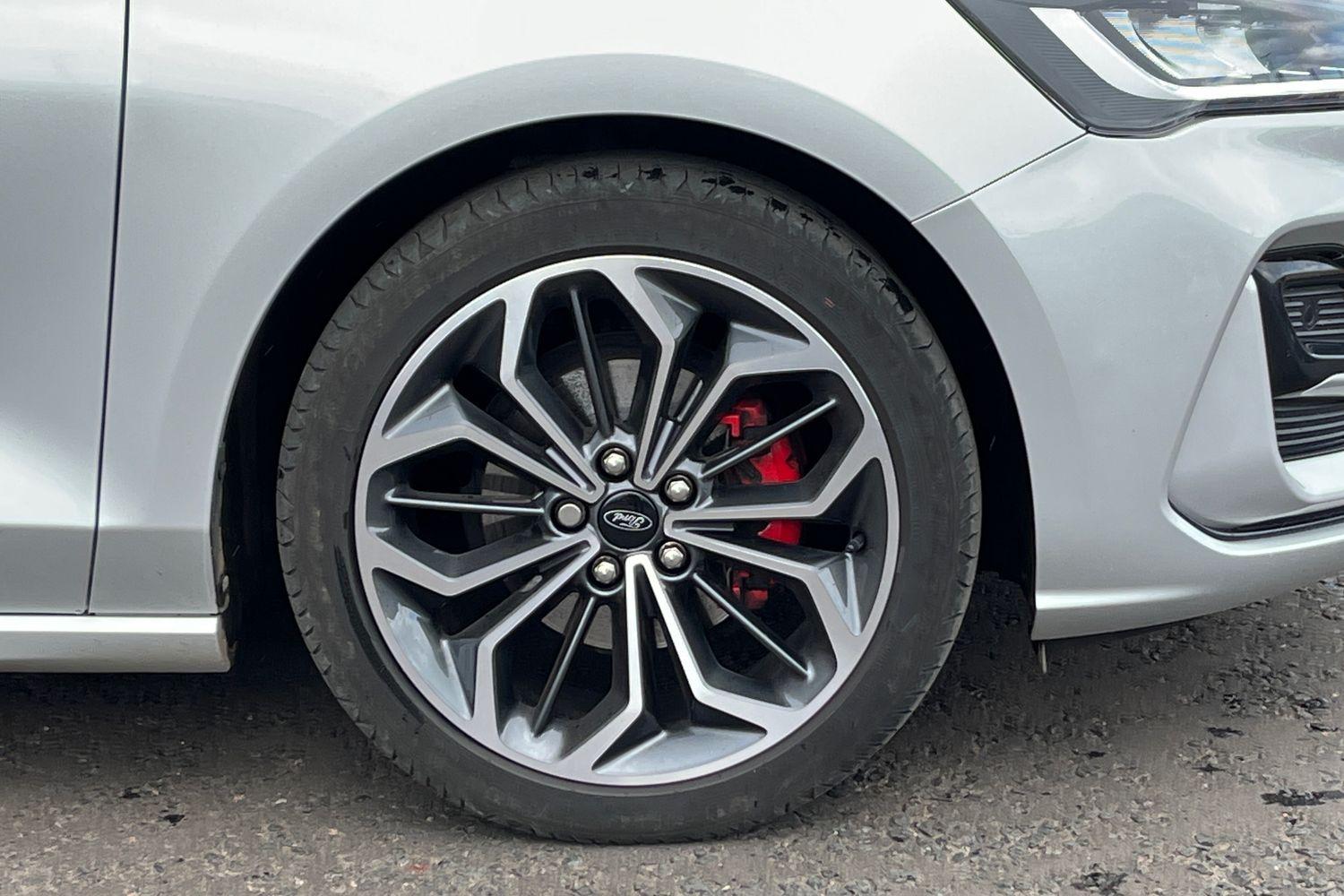 Ford FOCUS Photo 7