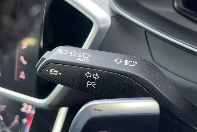 AUDI A6 Saloon Photo 57