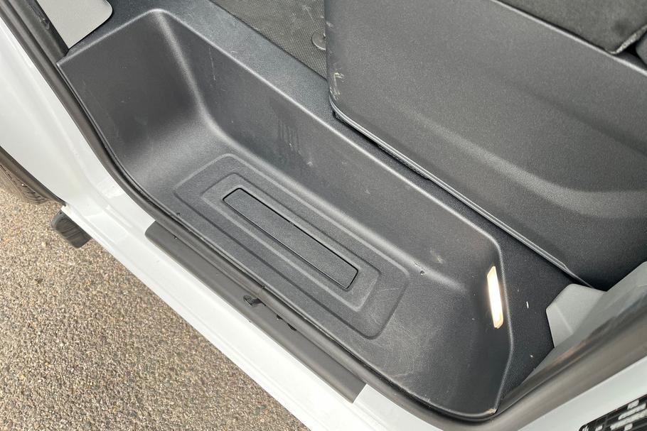 Used FORD E-TRANSIT CUSTOM HT74EJG 32