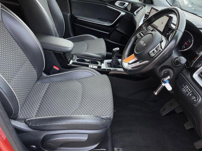 KIA Xceed Photo 28