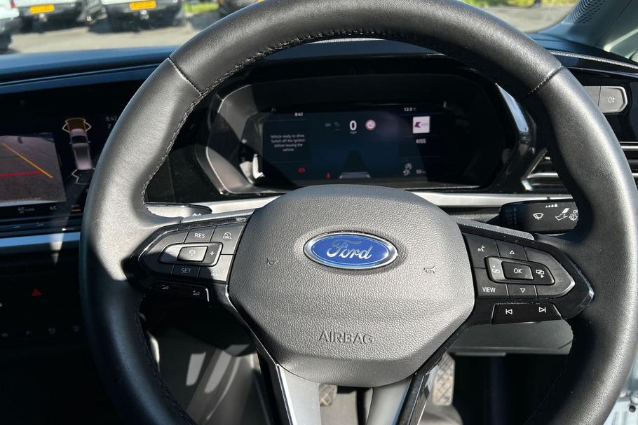 Used FORD TRANSIT CONNECT BG75DPZ 40