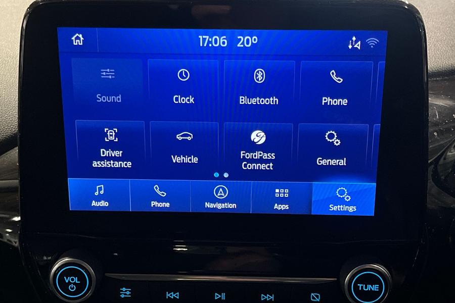 Ford FIESTA Photo autoimg-53d90287e2ba1c327a7d78355da790f7ce0ec48a.jpg
