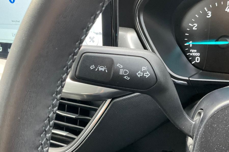 Ford Focus Photo autoimg-53da232fec036c6850180c578bb8832e21defbc8.jpg