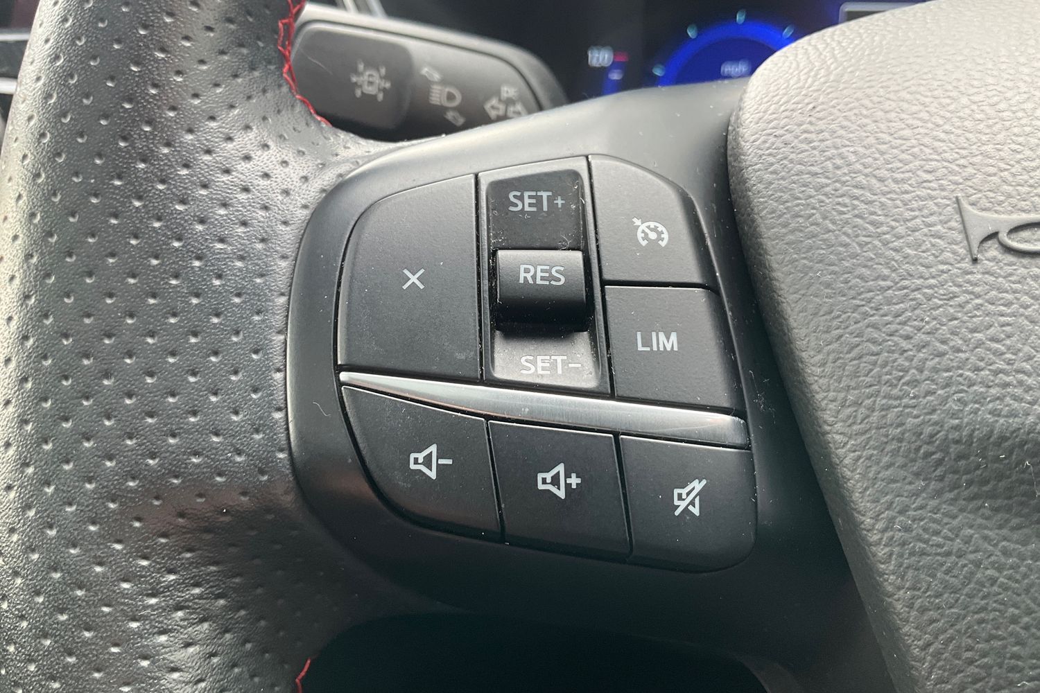 Ford KUGA Photo 30