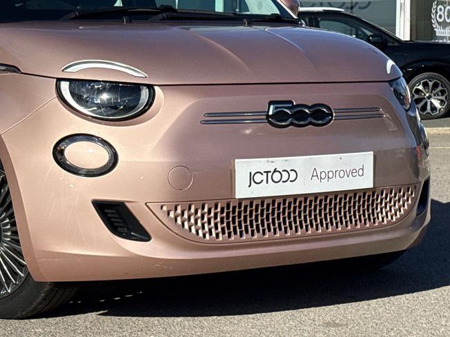 FIAT 500e Photo 22