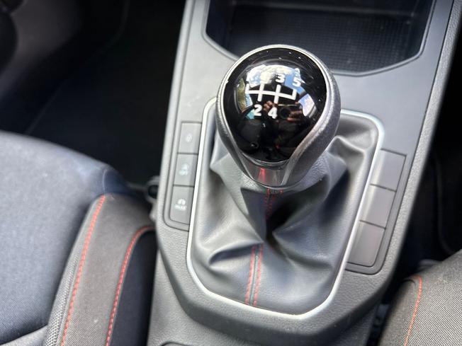 SEAT Ibiza Photo 30