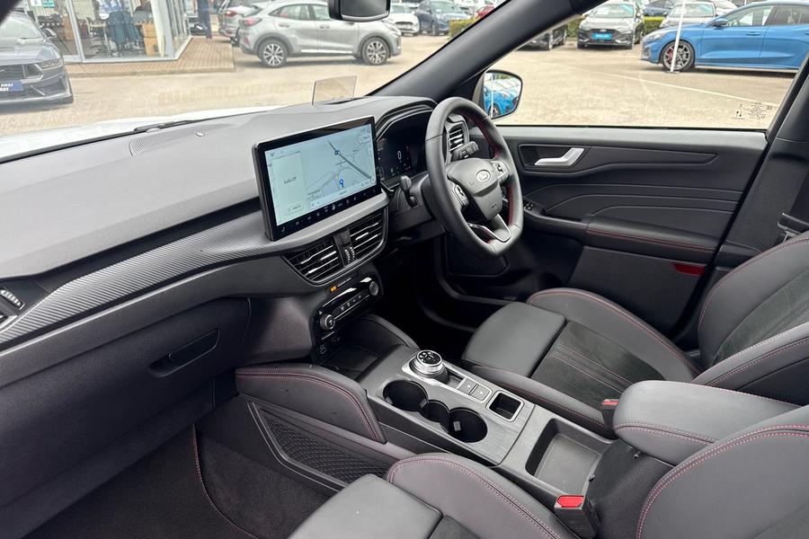Ford Kuga Photo autoimg-53e18abe56c6cae814497d6abc0370247fde6dd1.jpg