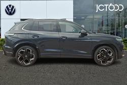 VOLKSWAGEN Tiguan Photo 4