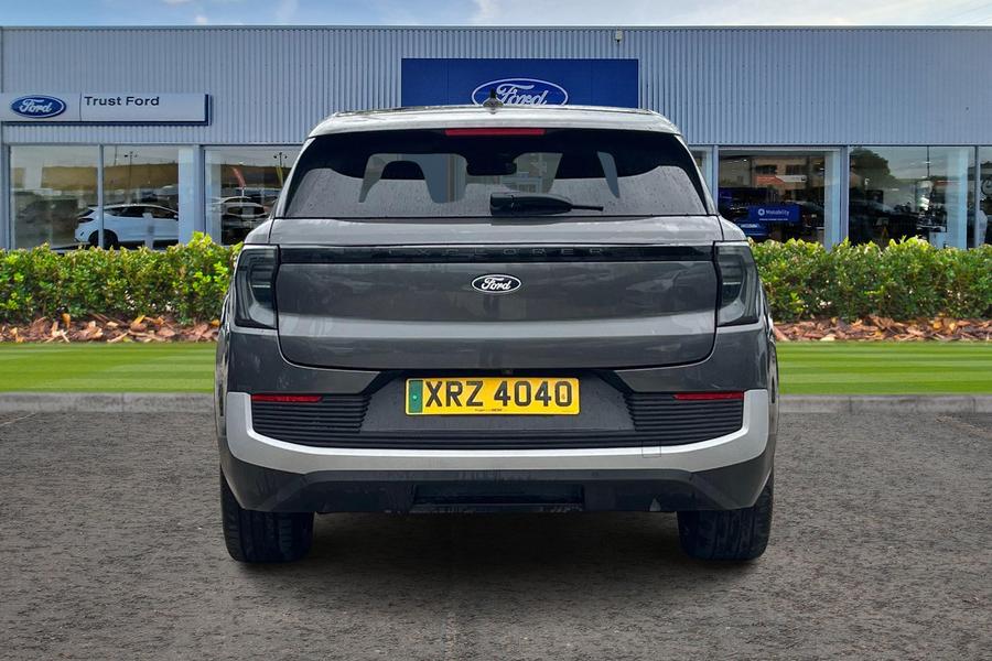 Ford EXPLORER Photo autoimg-53e41e96c9cd19d63d1abf421b934c59e0d95e71.jpg