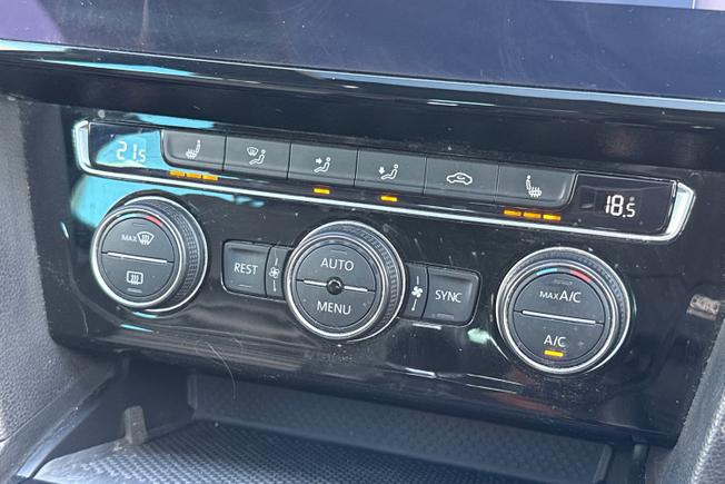 VOLKSWAGEN Passat Photo 53