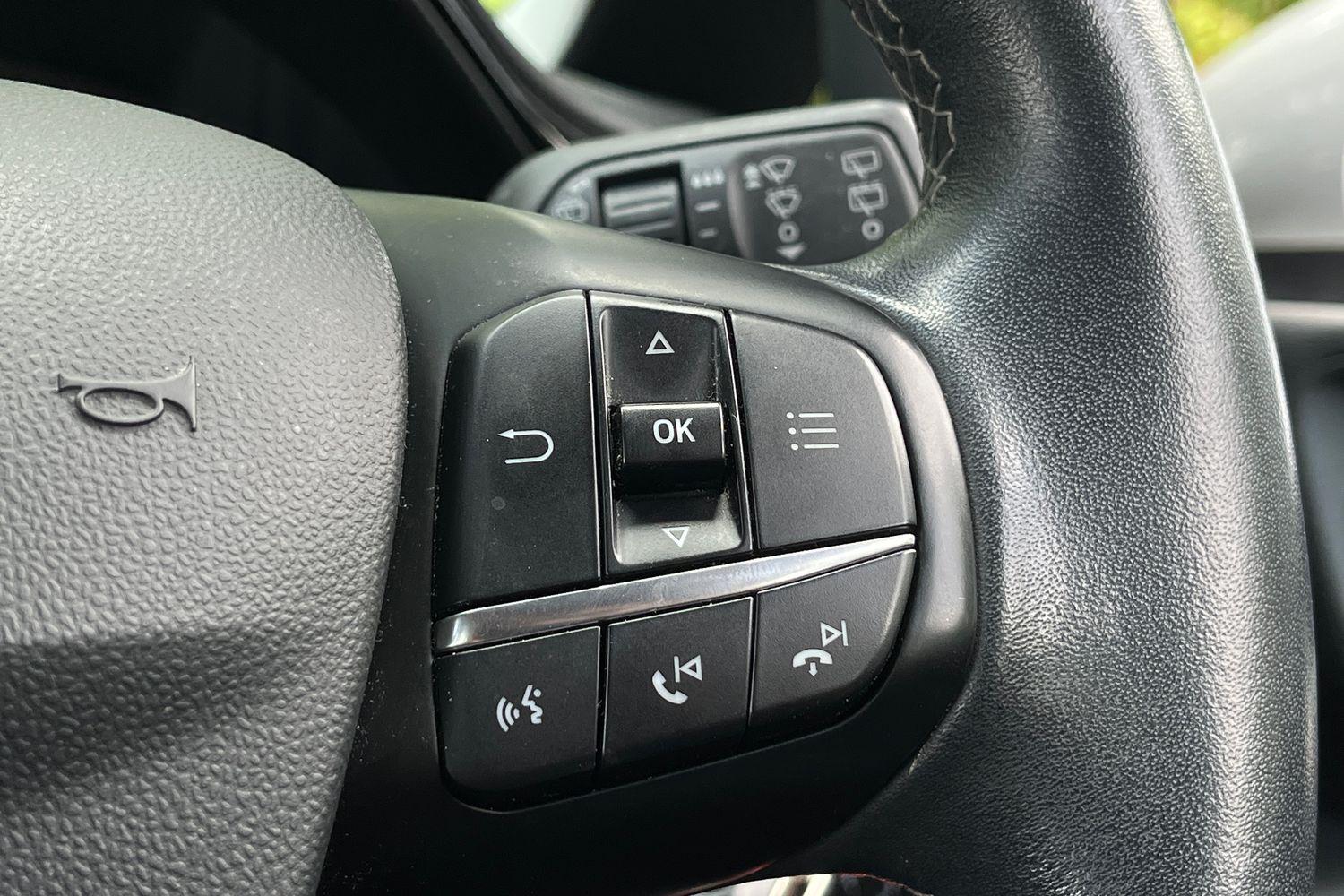 Ford Fiesta Photo 35